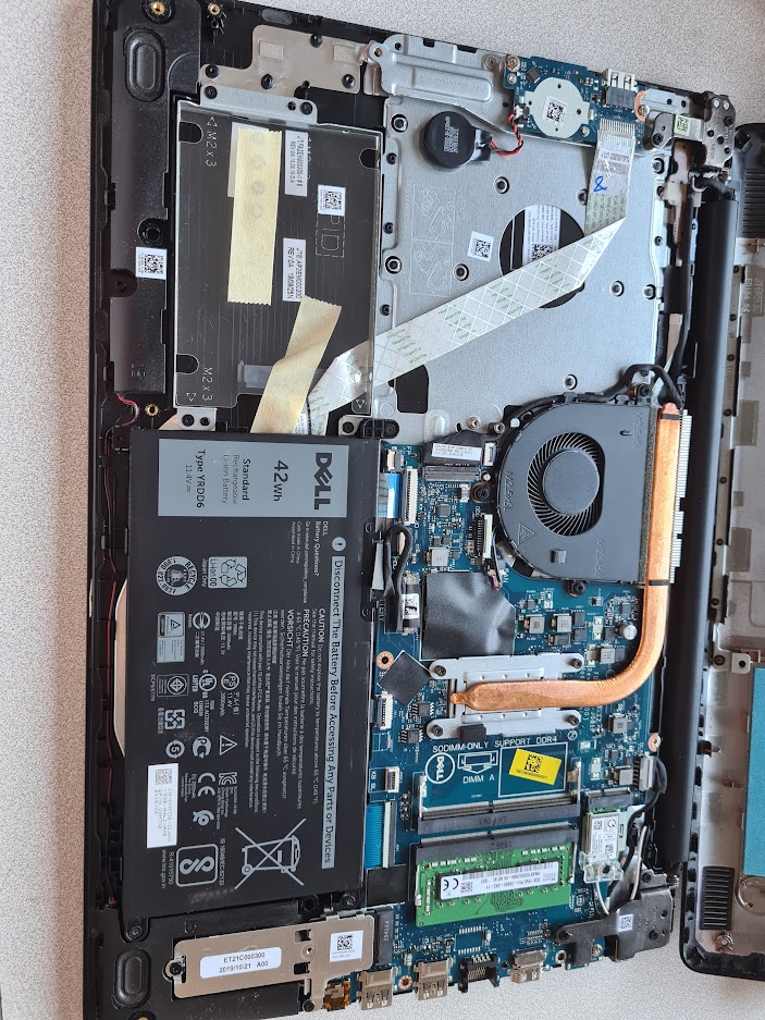 Réparation – Nettoyage d'un pc portable, ajout d'un disque ssd et configuration du système d'exploitation. par Raugui Informatique